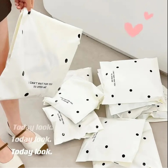 10 Polka Dot Poly Mailers - Picture 7 of 7